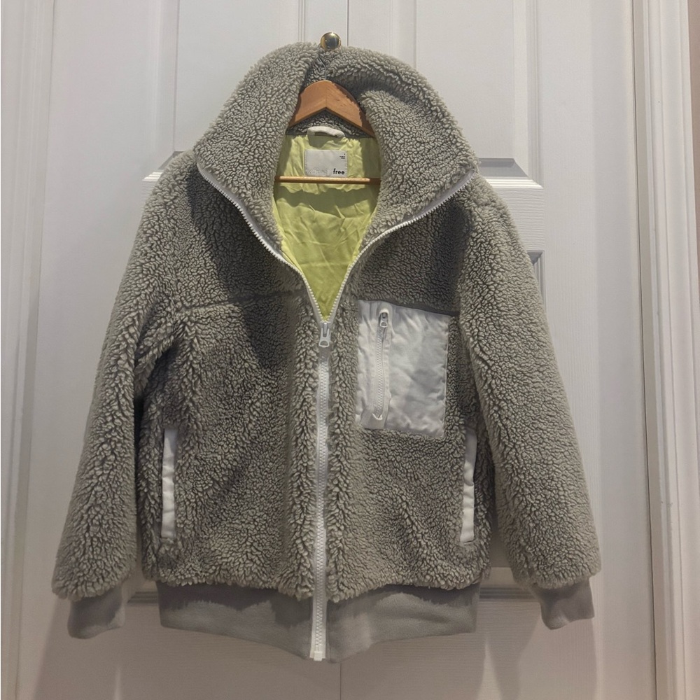 Aritzia Wilfred Free Gray Teddy Jacket